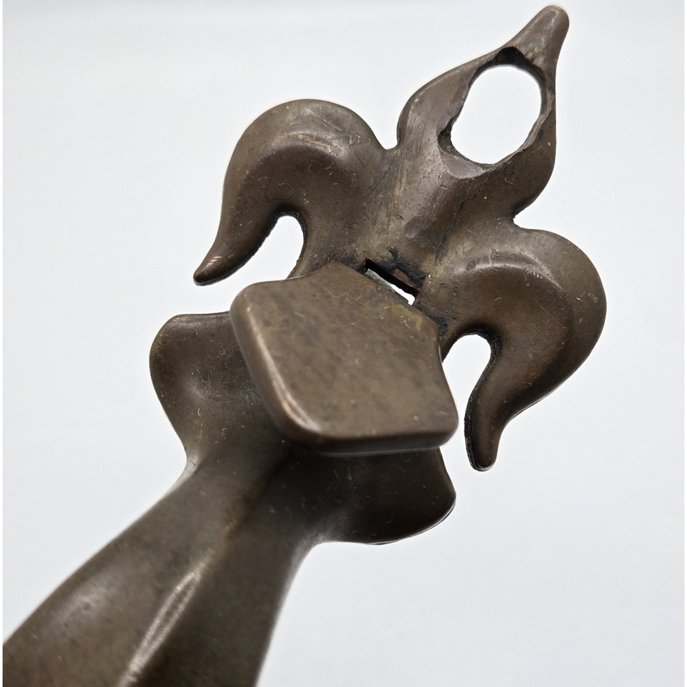 Antique Brass Door Pull Thumb Press Handle Fleur De Lis Victorian Reclaimed 11" - Picture 2 of 14